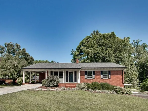 223 Rich Ave, Asheboro, NC 27203