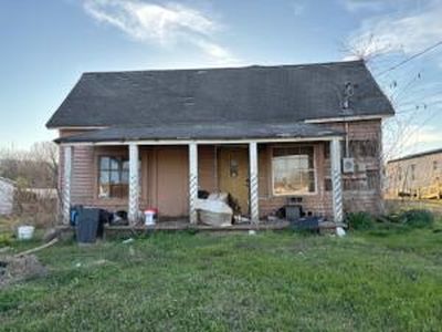 1116 S Vine St, Paris, AR, 72855