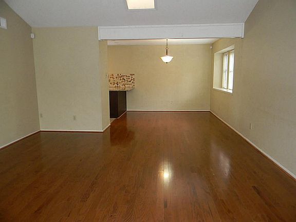 4th image of 2754 Quarry Hill Rd