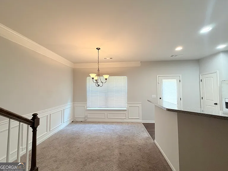 591 Oakside Pl — Photo 4