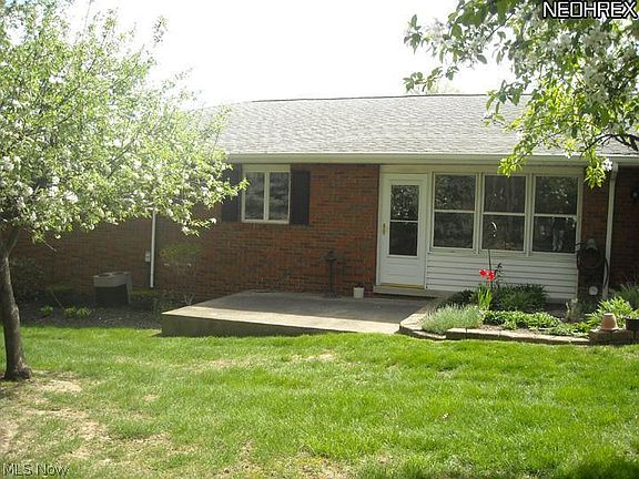2nd image of 857 Superior Ave #B