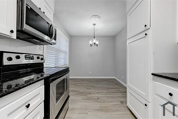 1228 Chippendale Dr — Photo 6