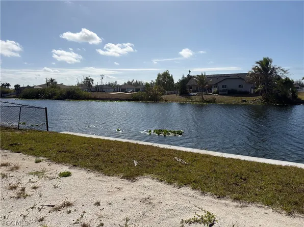 2718 NW 14th Ter, Cape Coral, FL 33993