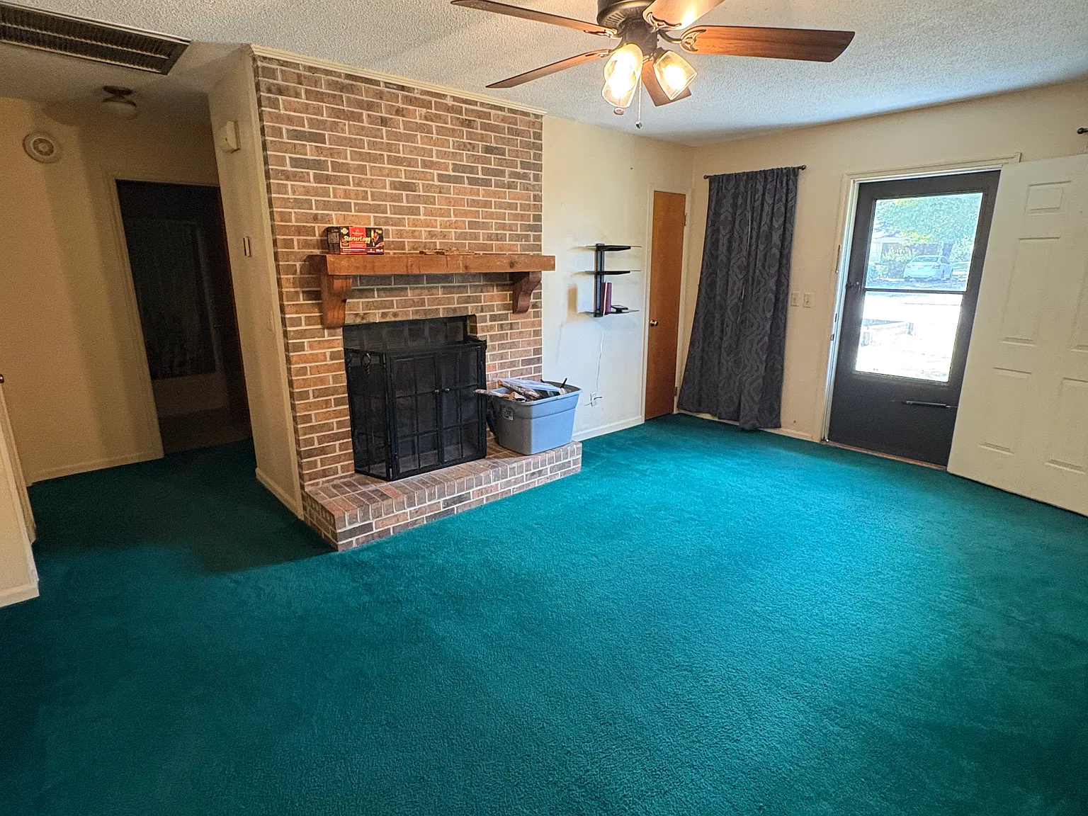 3 bed, 1332 sqft, $1,100 — Photo 2