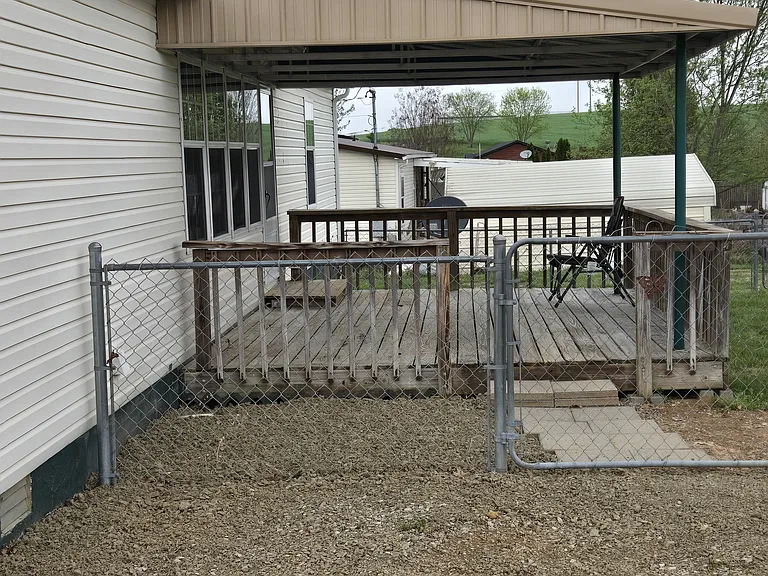 Davy Crockett Rd — Photo 34