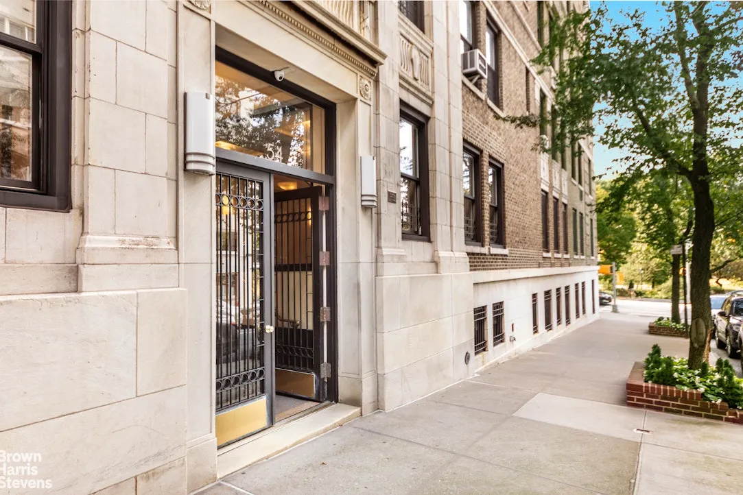 54 Riverside Drive #9D in Upper West Side, Manhattan | StreetEasy