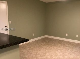 9432 S Belfort Cir, Tamarac, FL 33321
