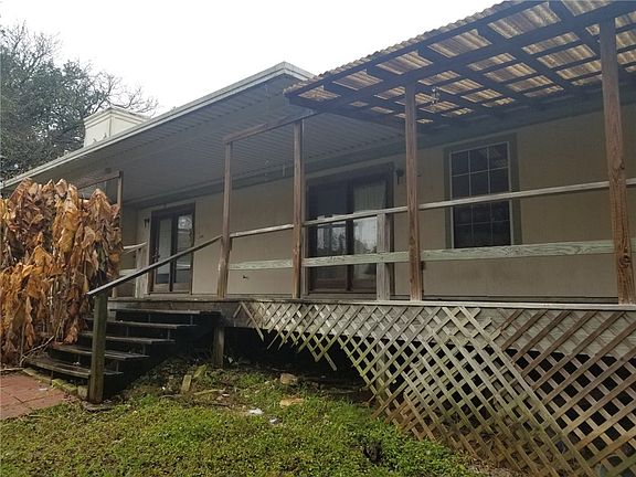 4th image of 4021 Oak St