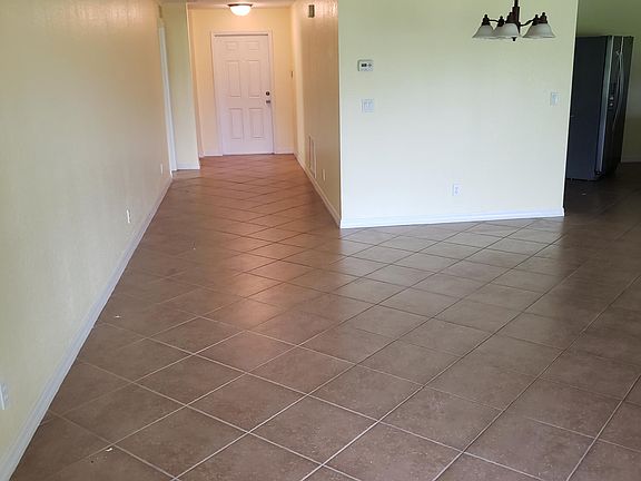 5th image of 4627 56th Ln