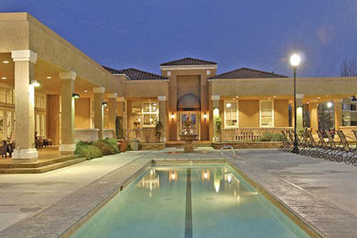 Refreshing Pool