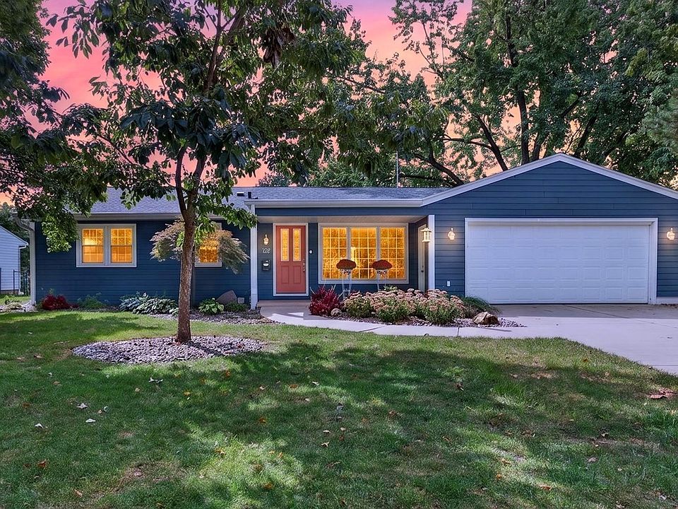 1st image of 313 Vista Dr