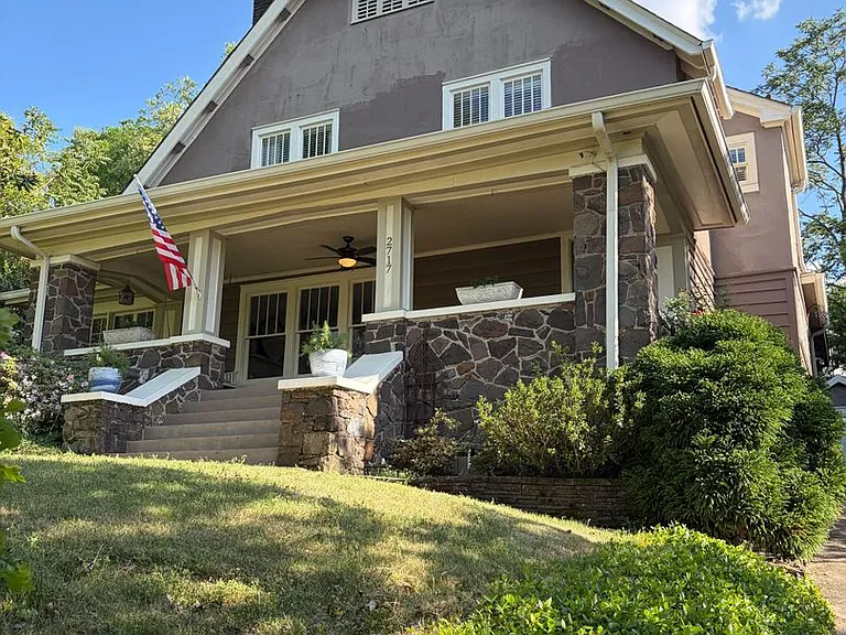 2717 Caldwell Ave S — Photo 3