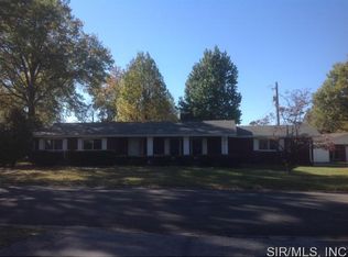 515 Mallard Dr, East Alton, IL 62024