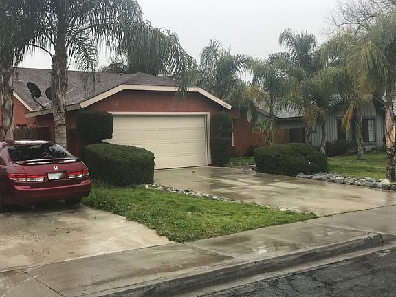 3rd image of 15078 Zhana Dr