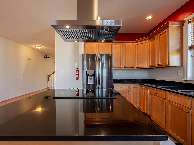 2390 Elvans Rd SE — Photo 10