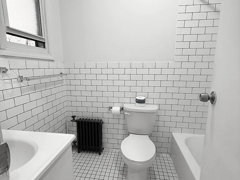 67-21 60th St #2L — Photo 9