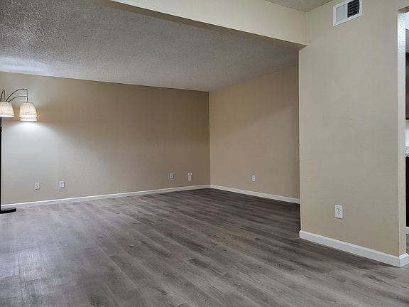 4th image of 3009 La Costa St APT B
