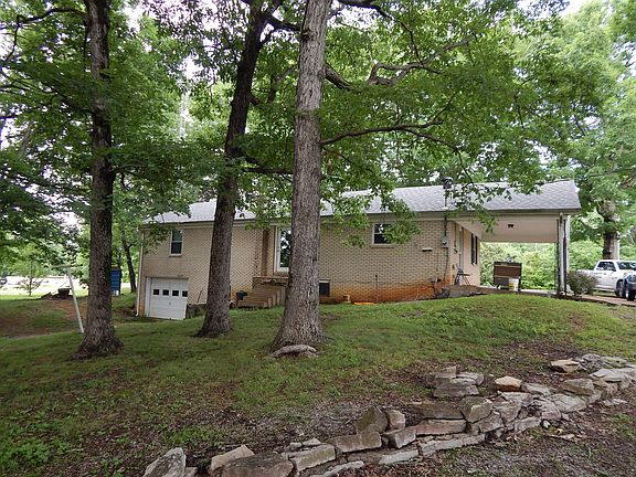 4th image of 2261 Waynesboro Hwy