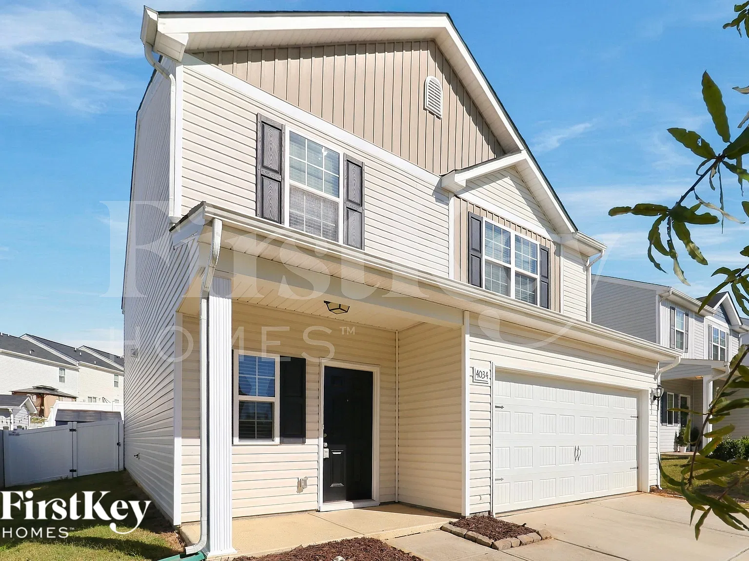 4 bed, 2.0 bath, 2006 sqft, $2,135 — Photo 2