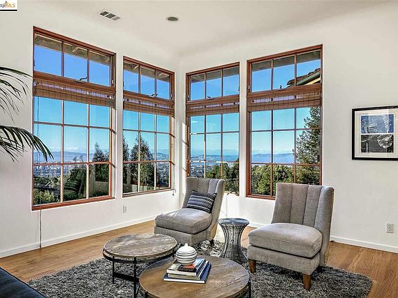 5th image of 6035 Skyline Blvd