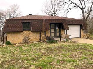 7297 N Quail Run Rd, Ozawkie, KS 66070