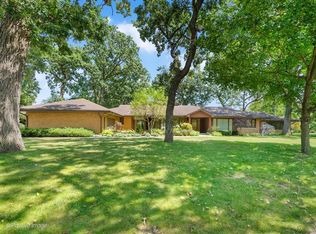 659 Leslie Ct, Carol Stream, IL 60188