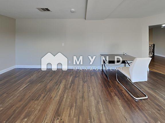 5th image of 9149 Baysinger Dr