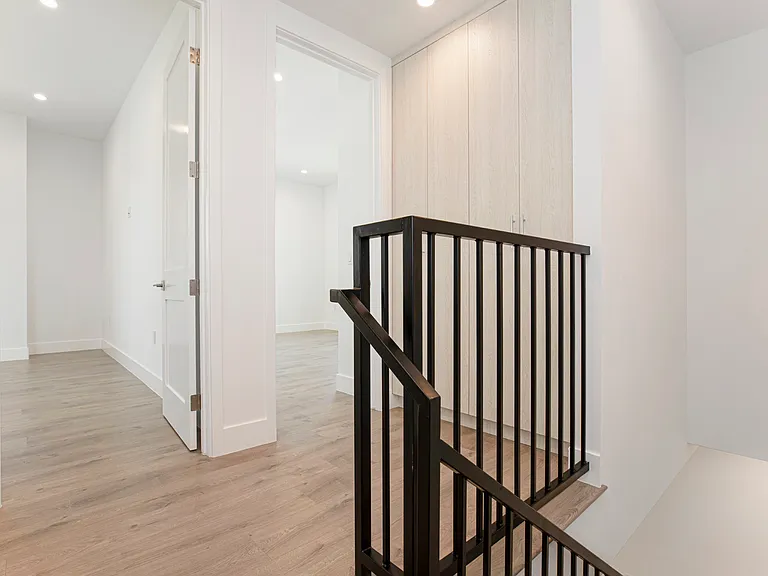 1029 Melrose Ave #104 — Photo 25