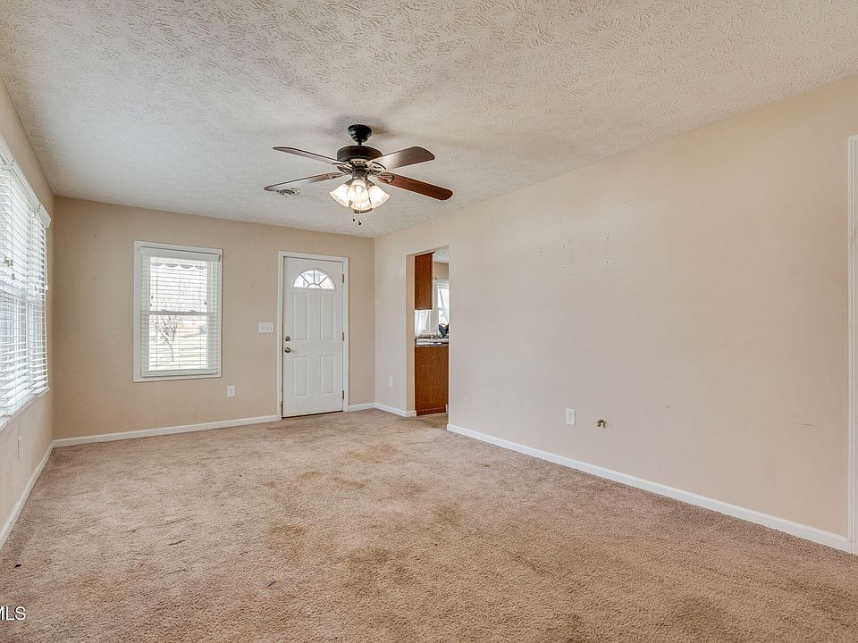 2nd image of 112 Morrow Ln