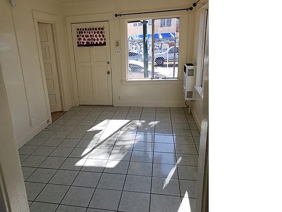 4th image of 171 E 43rd St