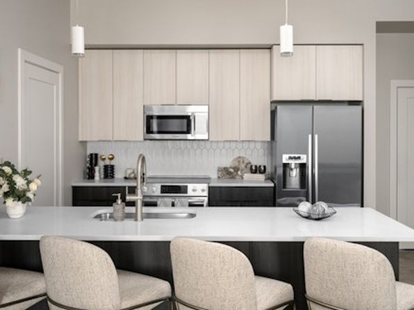 430 N Station Pkwy #221