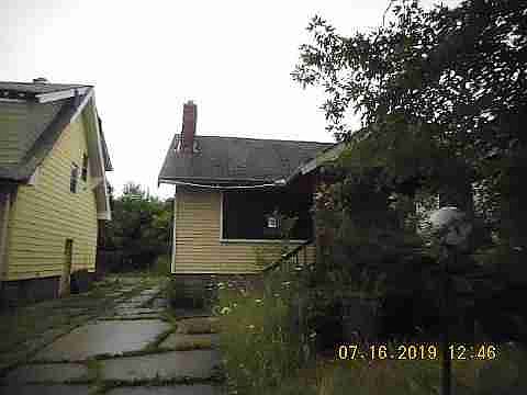 5558 Ivanhoe