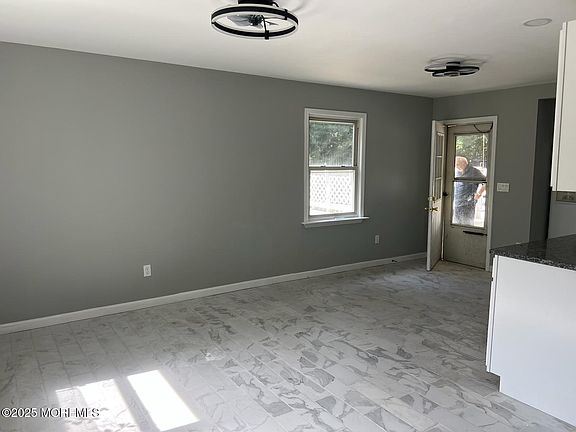 4th image of 161 Ronald Road