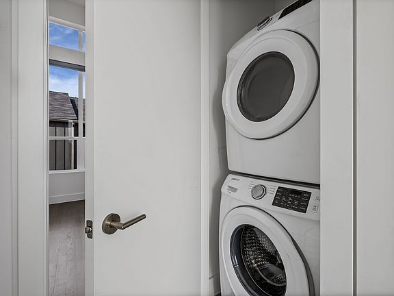 2nd image of 2317 Moser Ave Unit 102