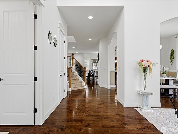 2nd image of 4845 Castleton Road SW