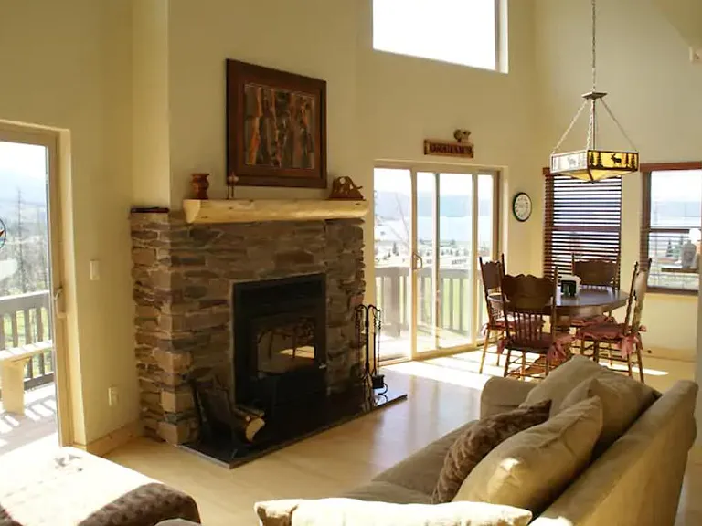 207 County Road 4038 — Photo 4