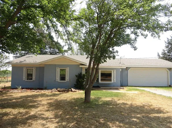 2767 Horseshoe Lake Rd, Iowa Park, TX 76367