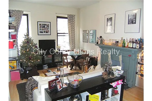 Rented by City Connections Realty | media 28