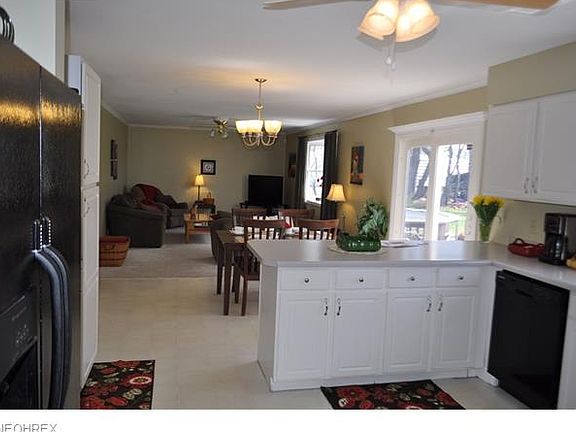 4th image of 5900 Hereford Ln