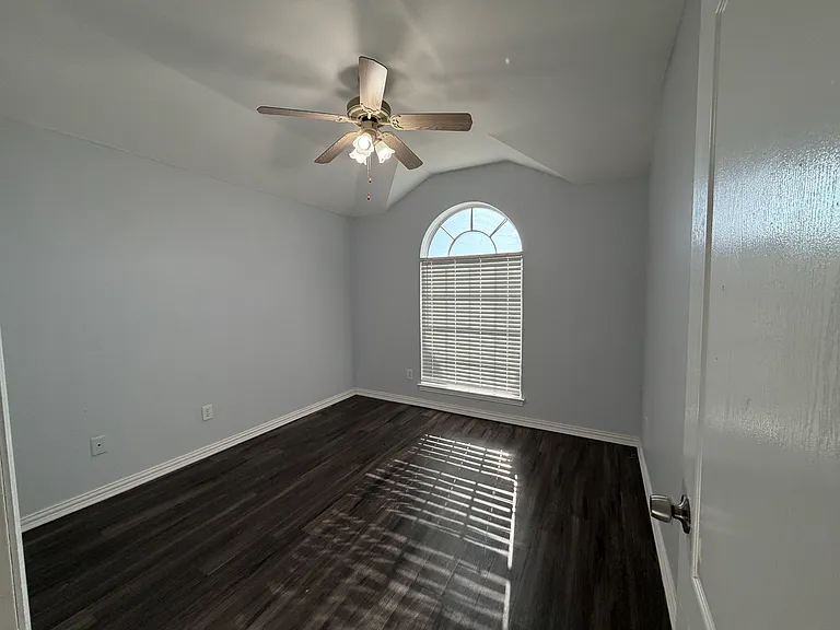 5613 Blackmon Ct — Photo 13