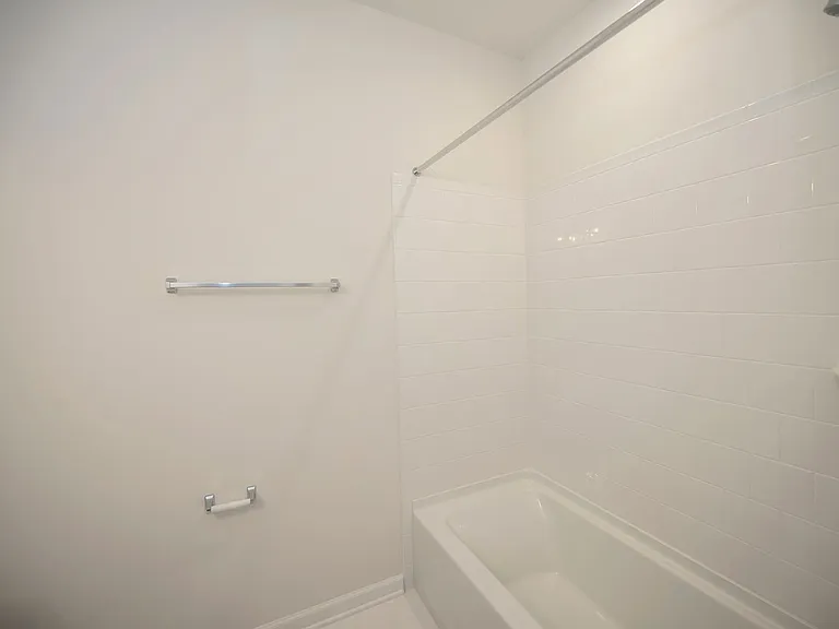 360 Coastal Ave #101 — Photo 25