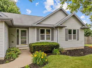 8103 Galaxy Dr, Neenah, WI 54956