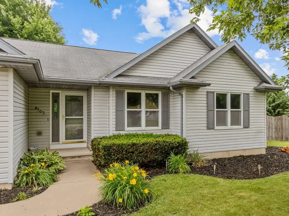 8103 Galaxy Dr, Neenah, WI 54956