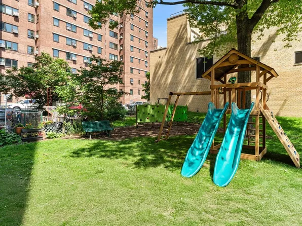 230 Jay Street 10H image 11 of 12