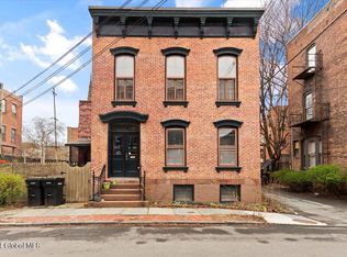 112 Washington St, Troy, NY 12180