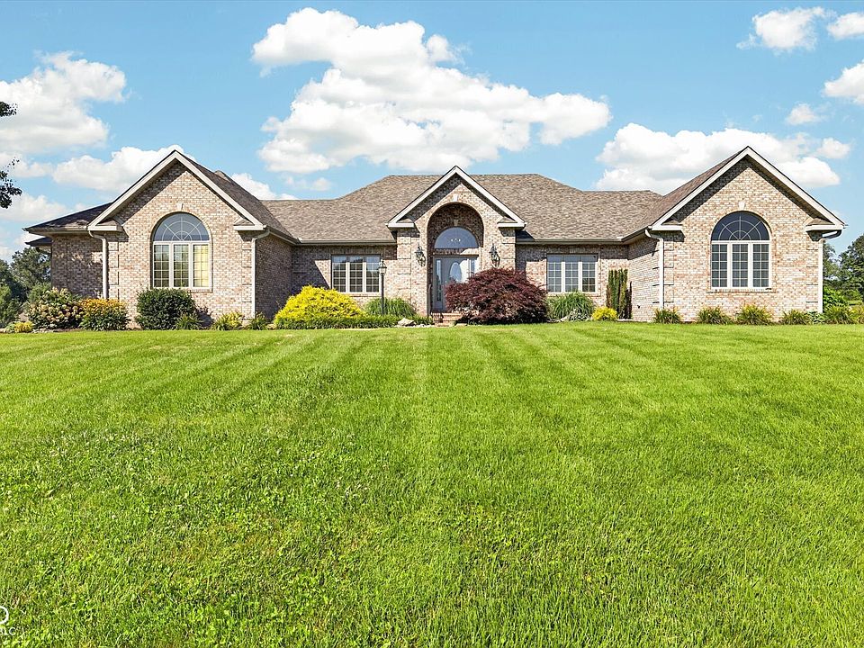 1st image of 675 N Auburn Ridge Dr
