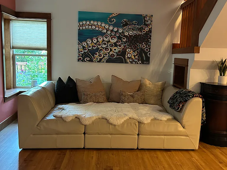 1562 NW Elgin Ave — Photo 6