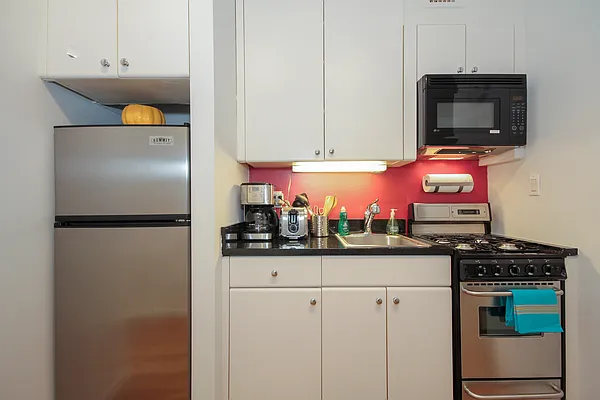 Rented by Oxford Property Group | media 10