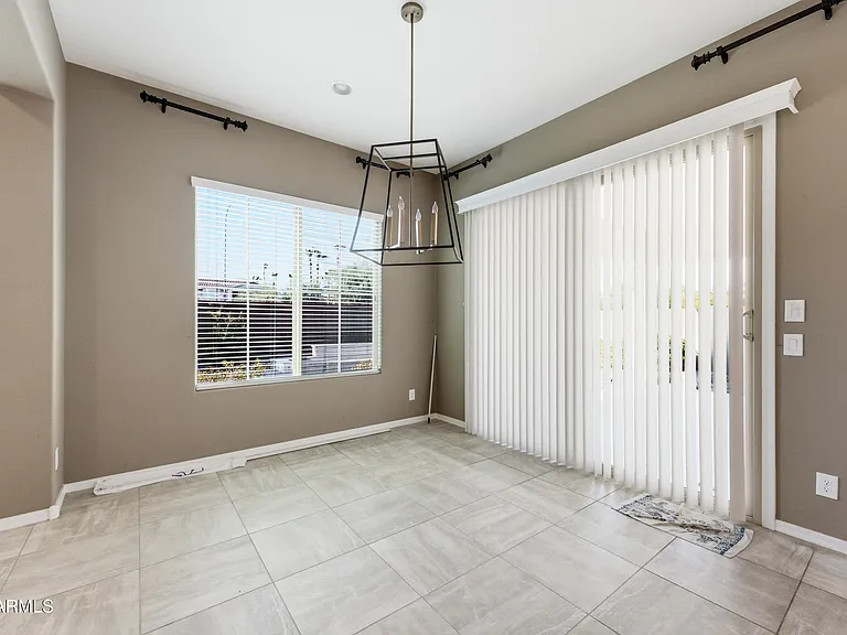 1930 E Horseshoe Dr — Photo 23