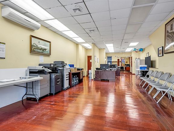 2nd image of 5019 Avenue N